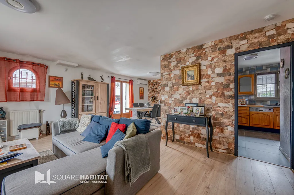 Living Room - Detached House with Studios in Carbon-Blanc