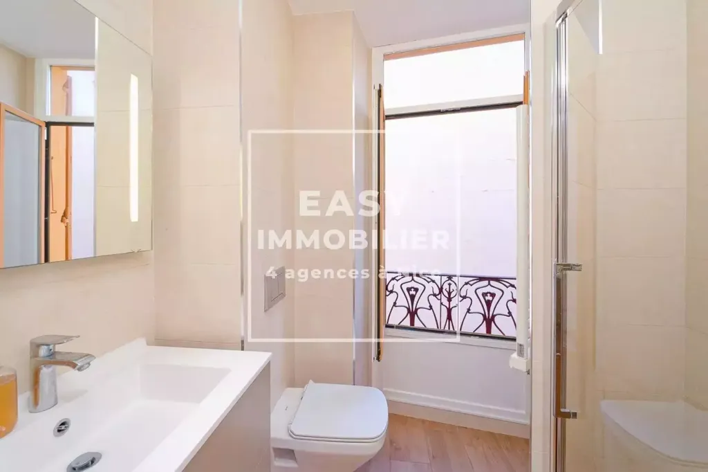 Bathrooms - Luxury Flat with Triple Exposure in Nice City Centre