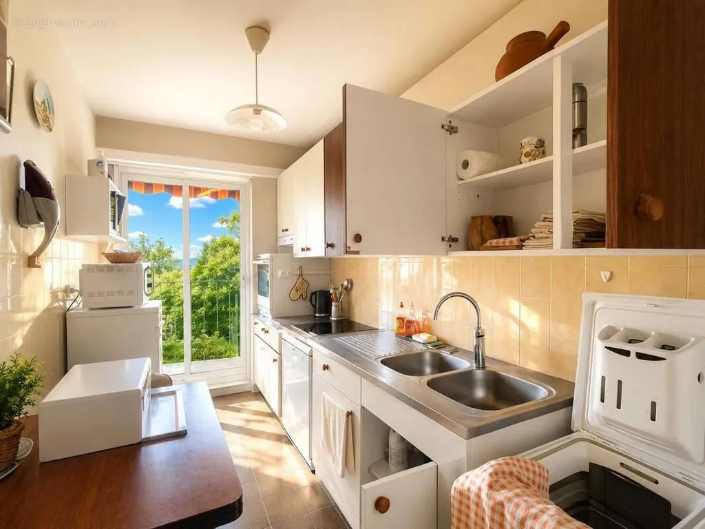 Cuisine - Appartement avec Terrasse au Cœur des Poètes à Nice