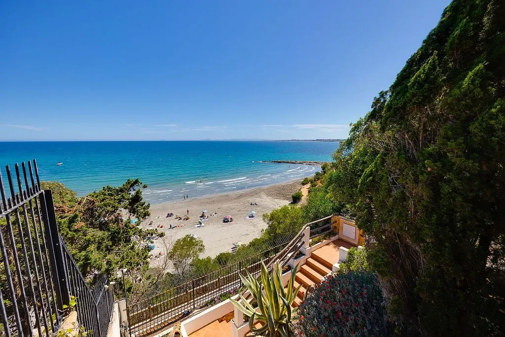 Balcon - Chalet with Pool and Terrace in Cabo Roig