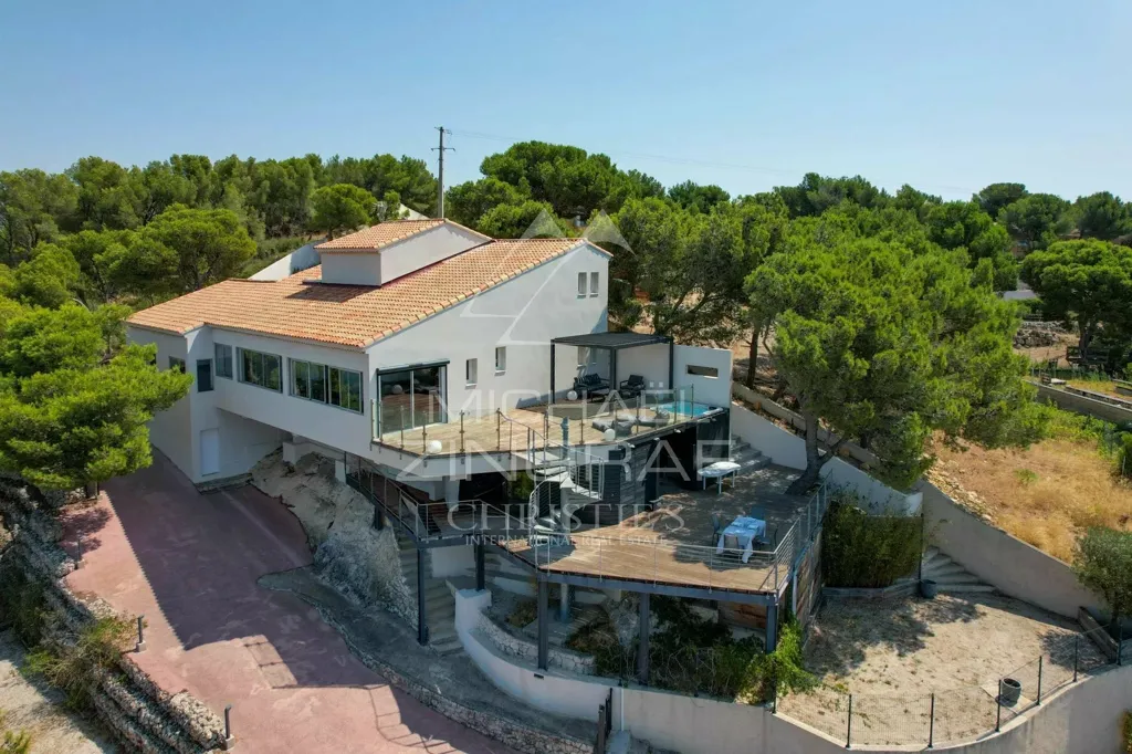 Õhuvaade - Villa with Sea View in Ensues-la-Redonne