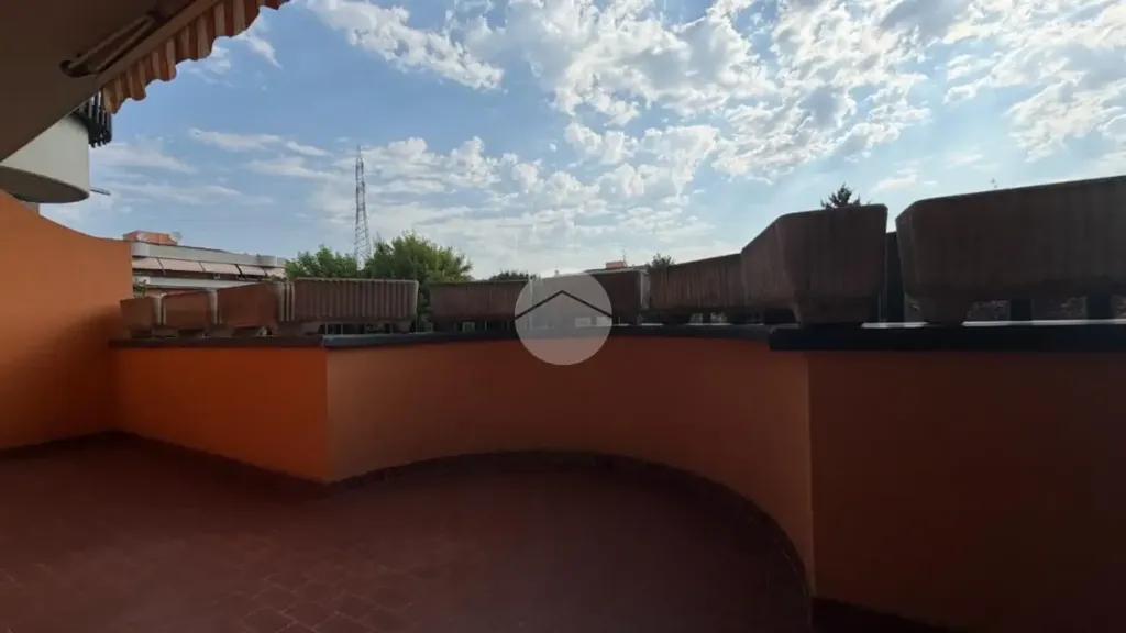 Terrasse - Studio Flat with Balcony in Bussero