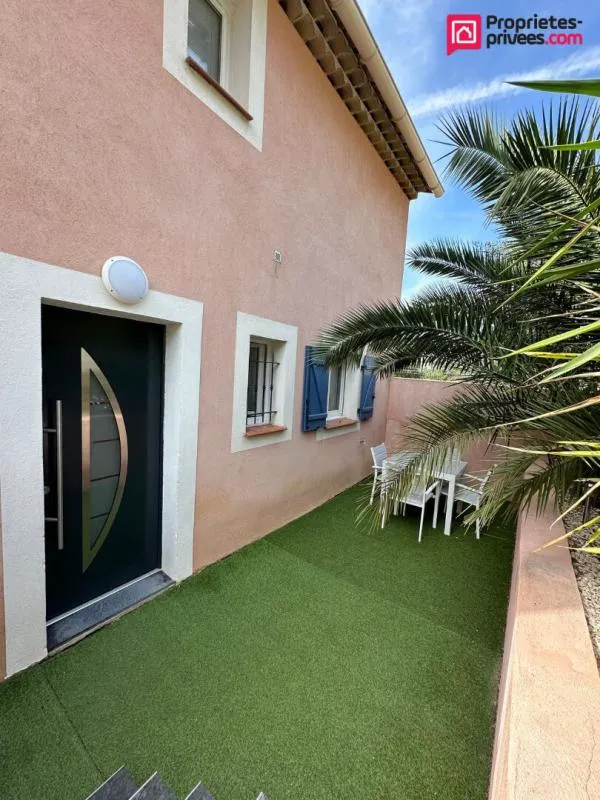 Terrasse - Maison Moderne avec Piscine à Vidauban