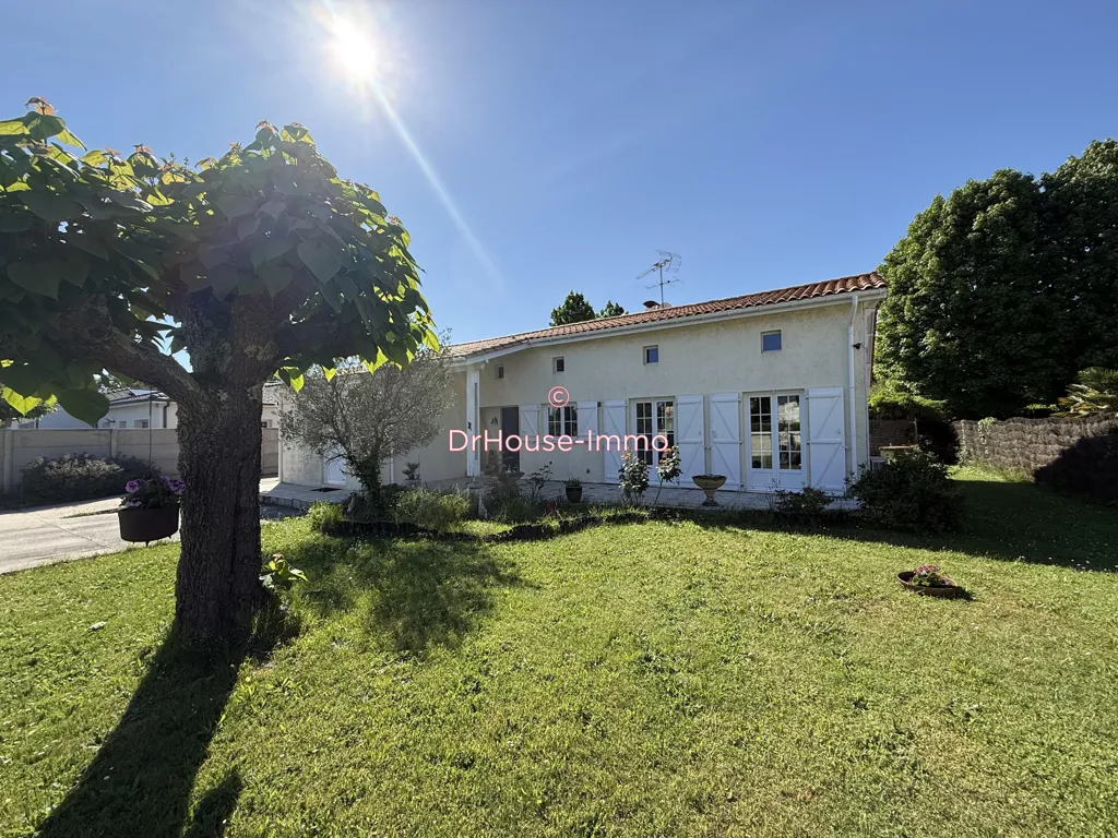 Välivaade - Villa with Pool in Saint-Jean-d'Illac