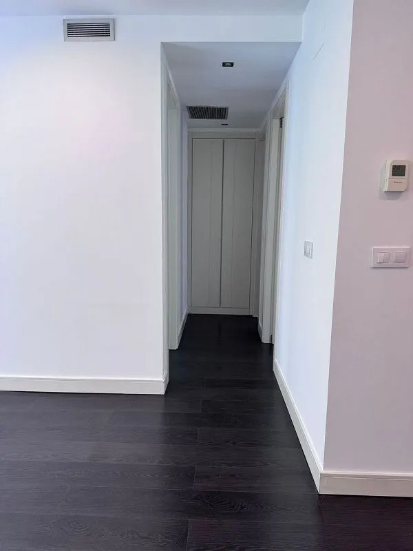 Esik - Modern Flat with South View in Chamberí