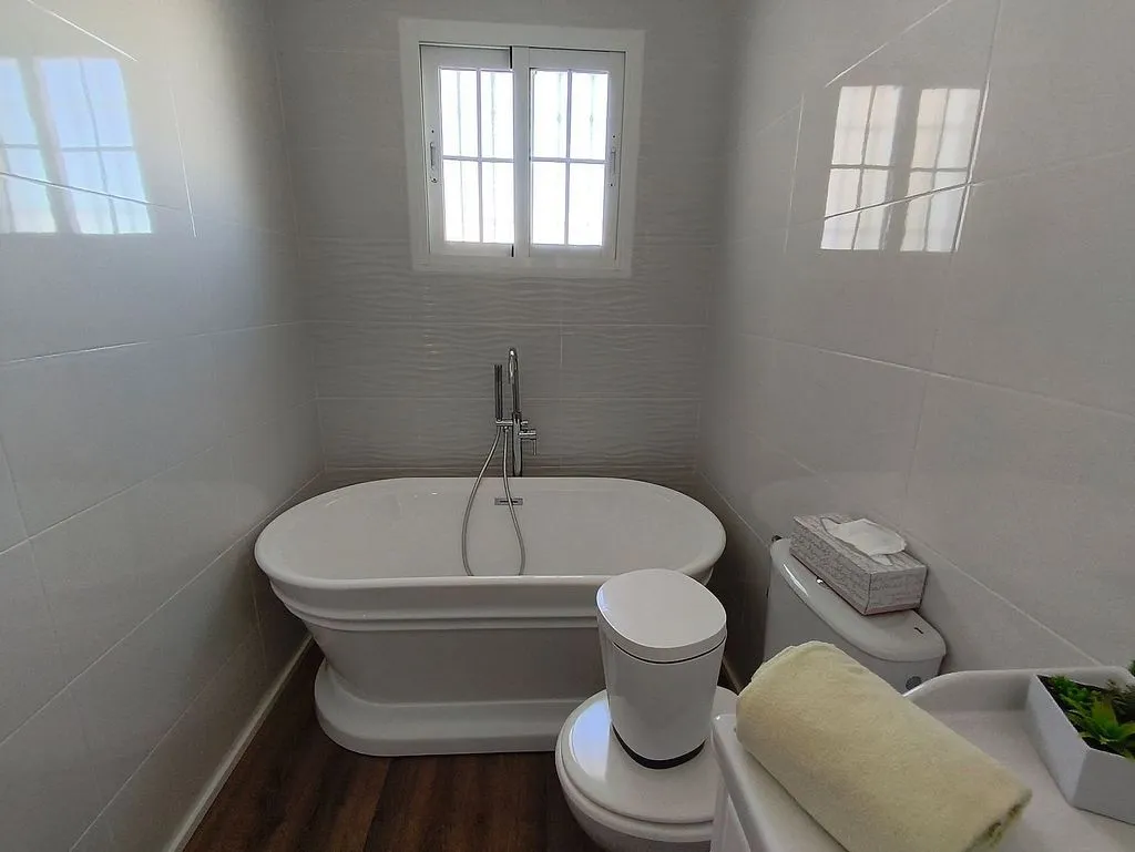 Vannitoad - Recently Renovated Chalet with Pool in La Villa-La Ribera