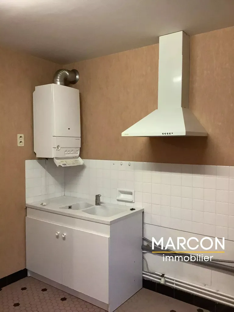 Cucina - Flat with Balcony in Aubusson
