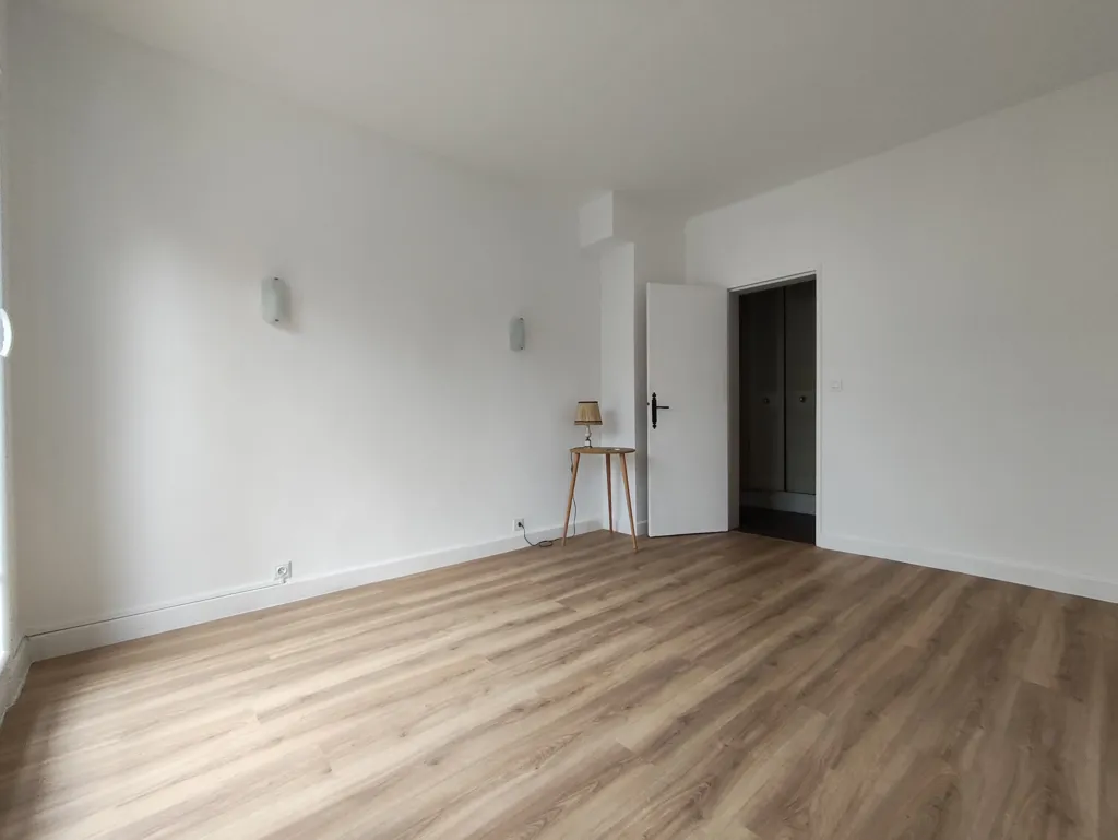 Stanze - City Centre Apartment with Balcony in Beauvais