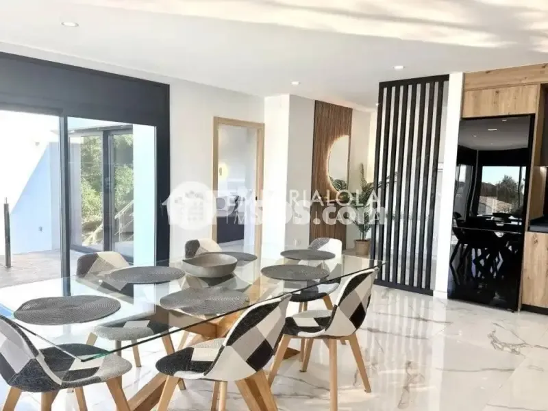 Salle à manger - Chalet with Private Pool in Carrer de Navarra