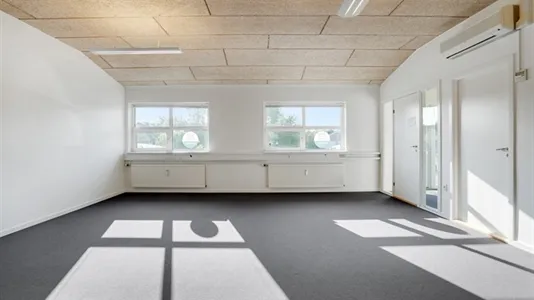 Office - Modern Office with Reception in Odense SØ