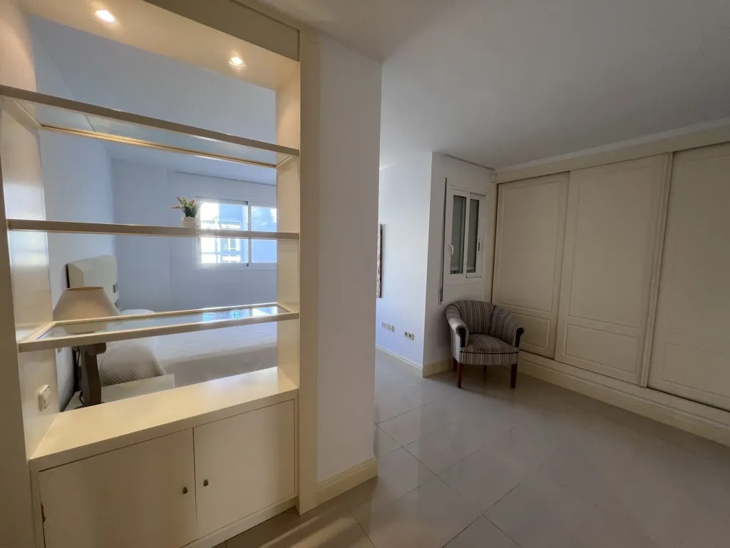 Chambres - Penthouse with Private Solarium on Seafront Promenade