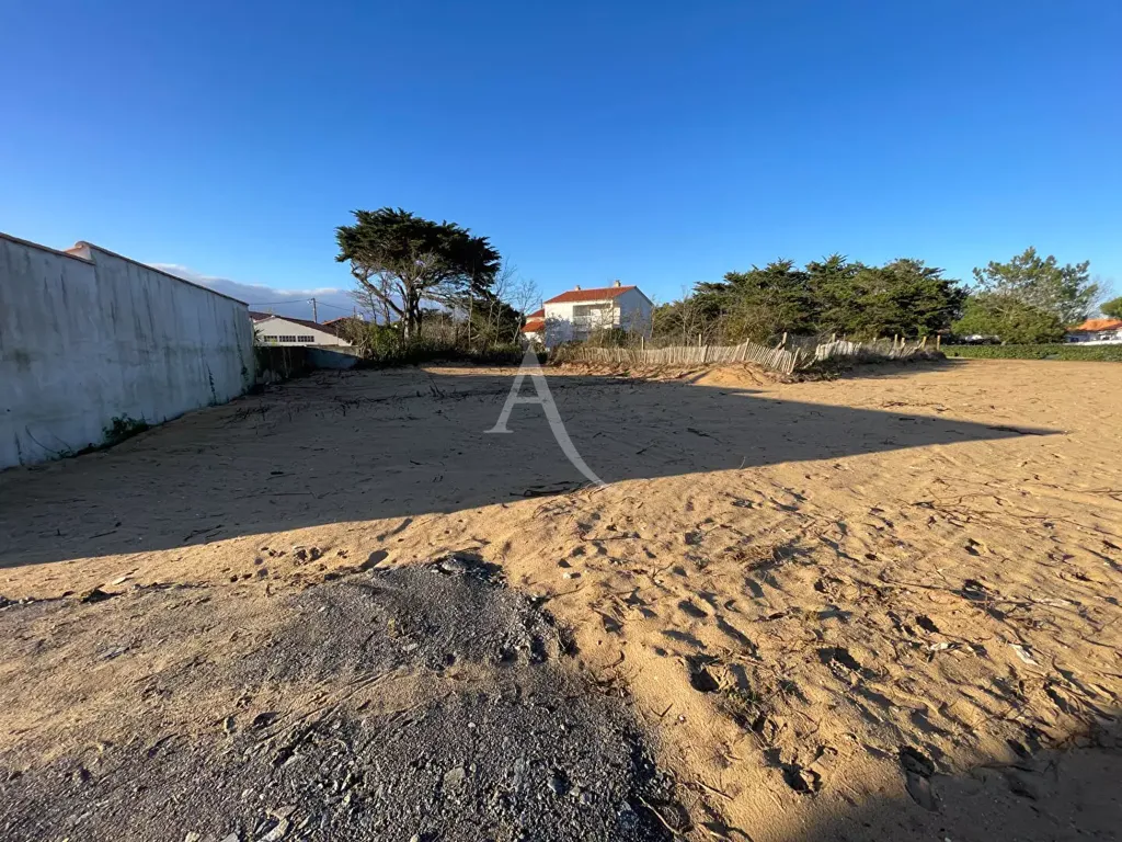 Giardino - Buildable Plot with Ocean Access in Bretignolles-sur-Mer