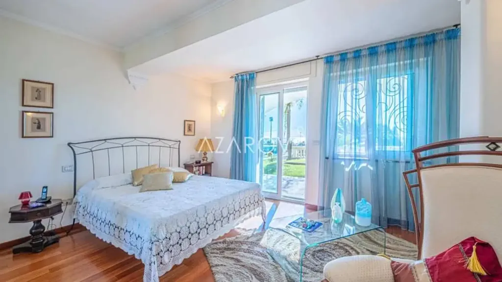 Chambres - Villa with Sea View in Sanremo