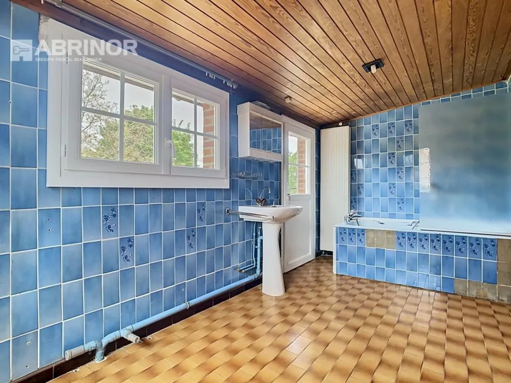 Vannitoad - Mixed-Use House with Workshop in Lambersart