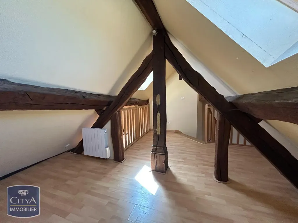 Pièces - Appartement T1 Bis avec Vue Dégagée à Chagny