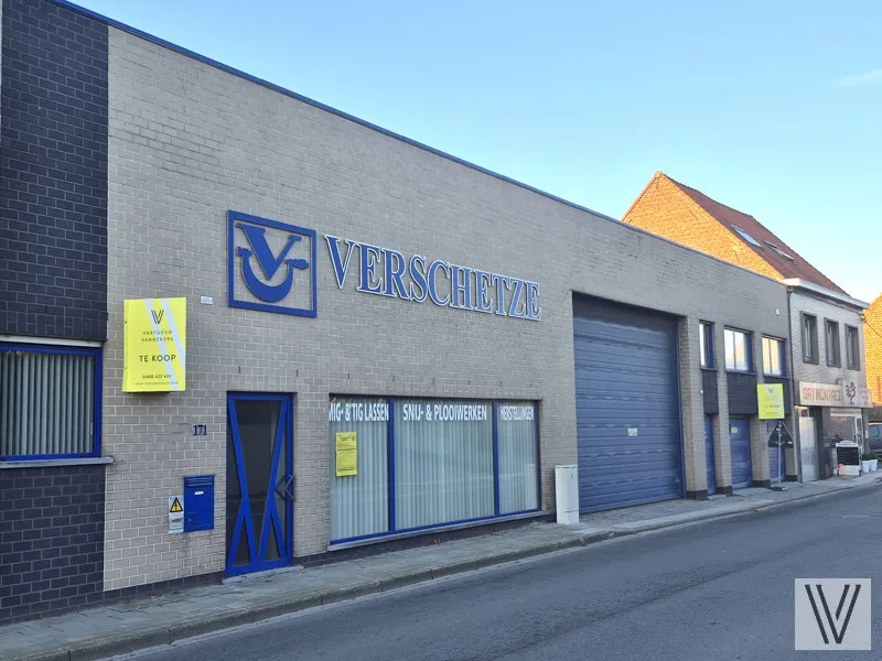 Extérieur - Magasin Central à Izegem avec Appartement