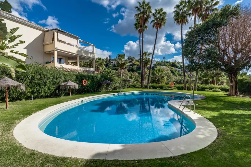 Bassein - Apartment with Pools in La Quinta, Benahavís
