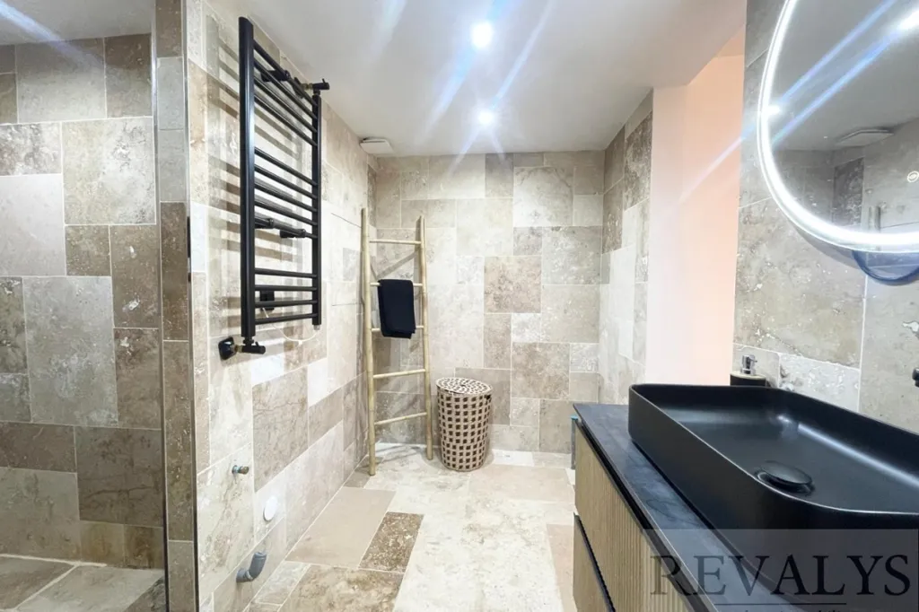 Salles de bain - Appartement Loft Moderne à Nice Centre
