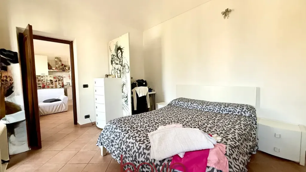 Bedrooms - Quadrilocale with Private Courtyard in Regio Parco, Turin
