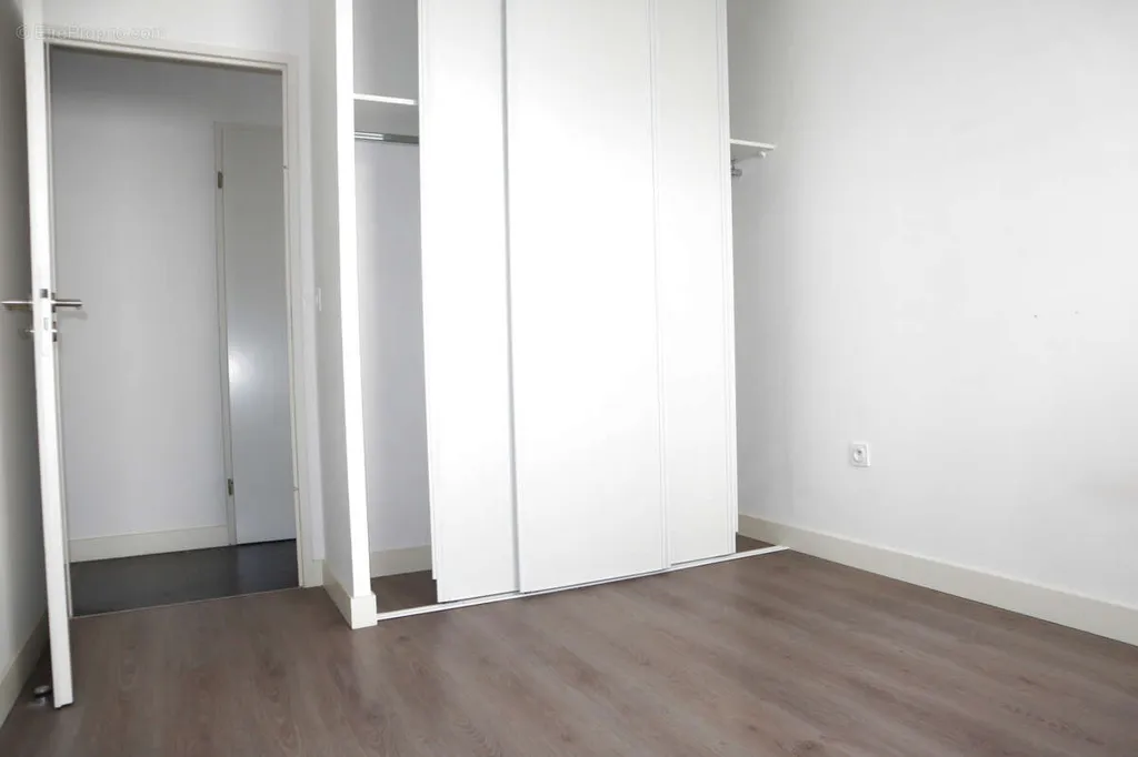 Chambres - Appartement T3 avec Loggia au Bouscat Centre