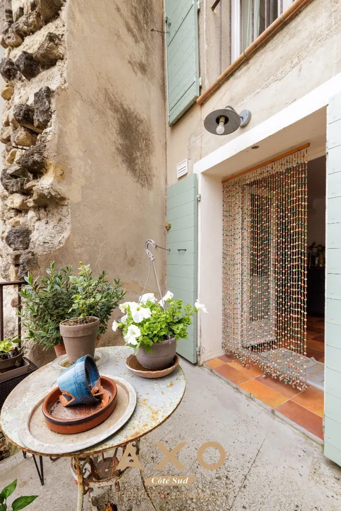 Aed - Provençal Townhouse with Courtyard in Cucuron
