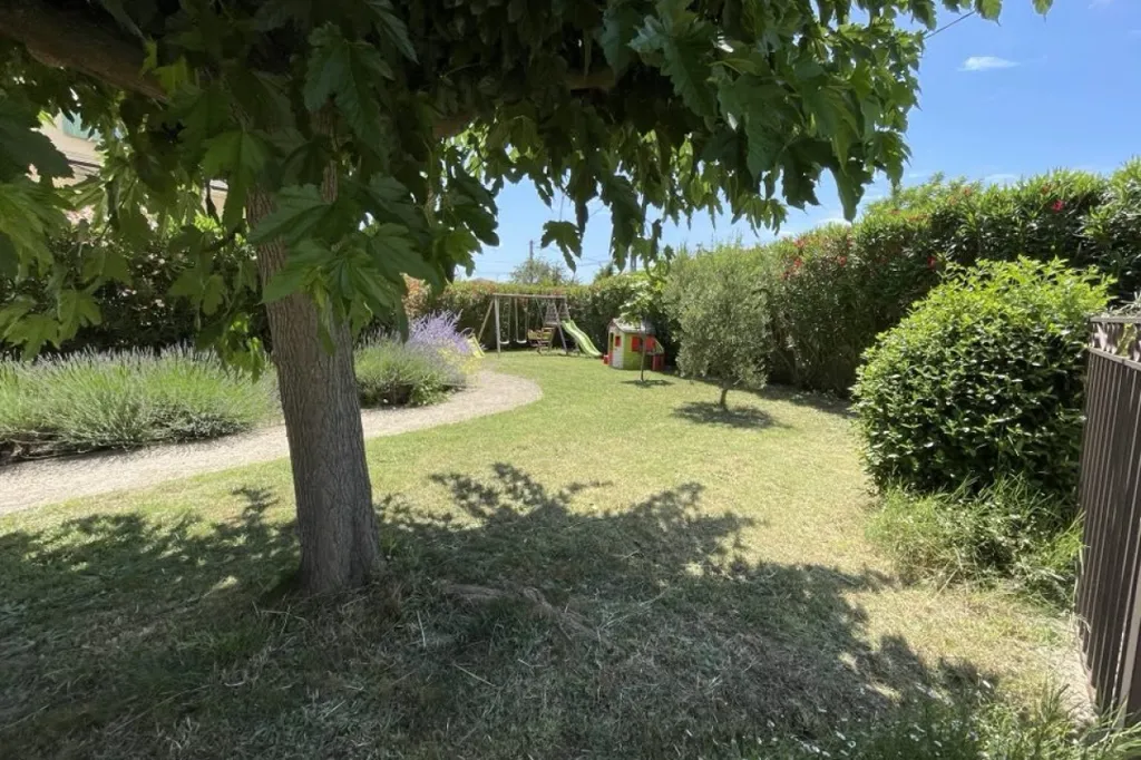 Aed - Bastide with Pool in Trinquetaille, Arles