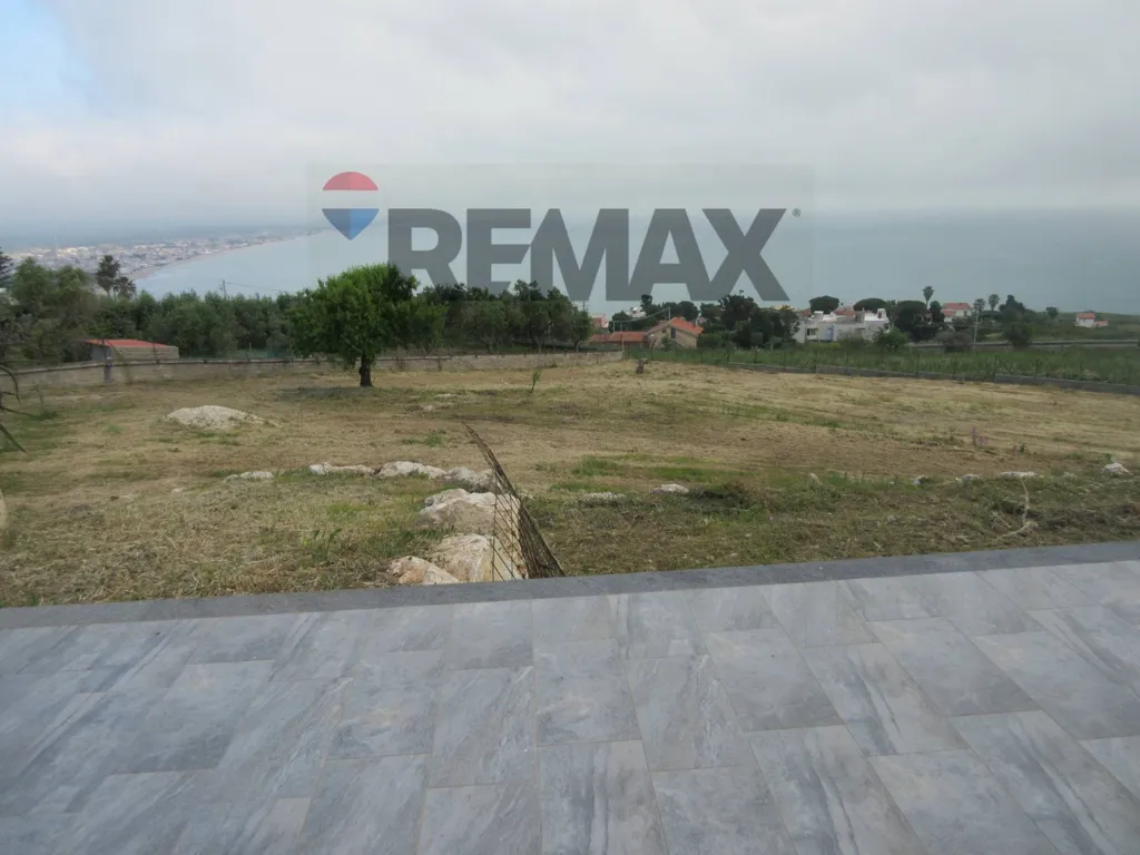 Terrass - Newly Built Villa with Sea View in Augusta