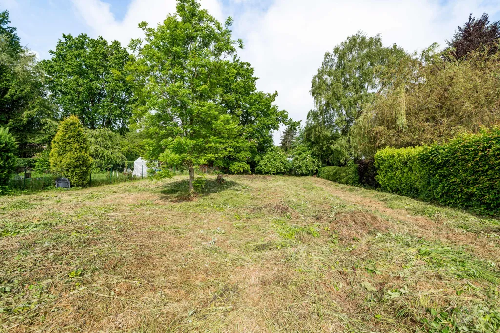 Aed - Building Plot with East-Facing Orientation in Bel-Air