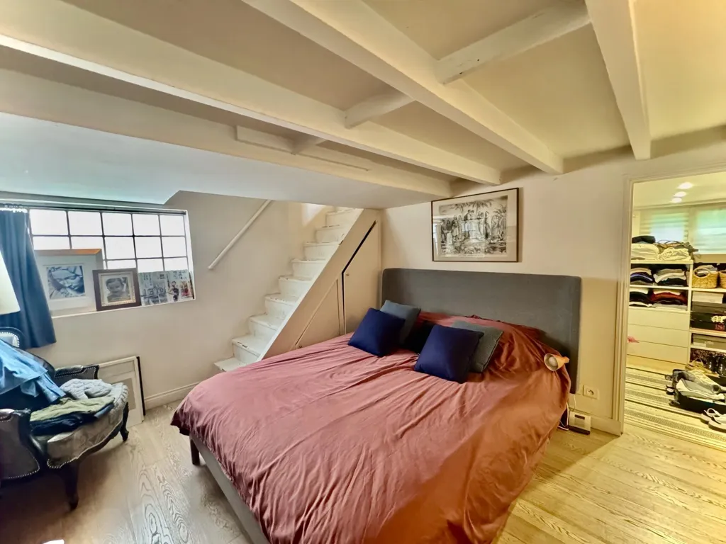 Chambres - Maison avec Terrasse au Calme à Suresnes