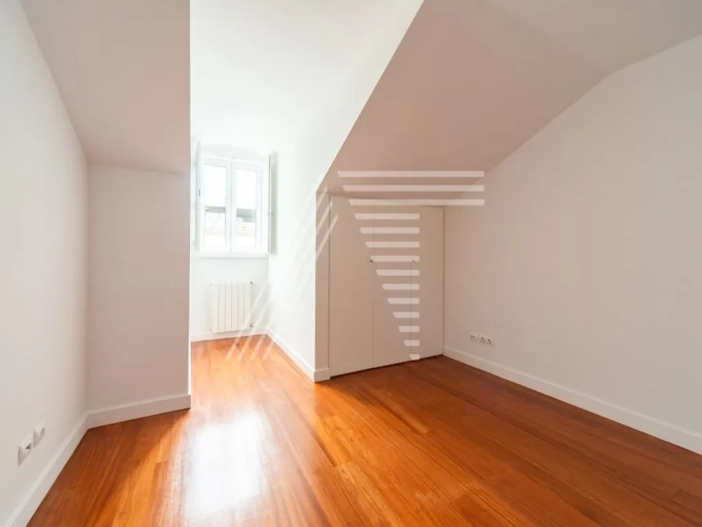 Toad - Luxury Apartment with En Suite in Lisbon