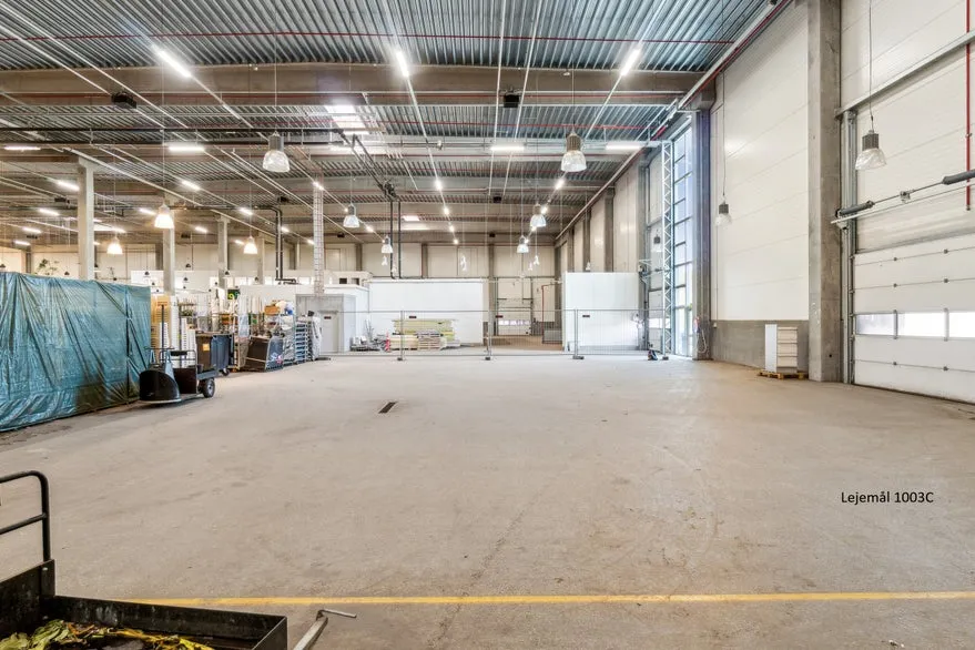 Garaaž - Logistics Facility with Secure Access in Taastrup