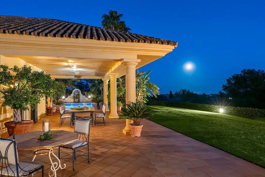 Terrasse - Chalet with Pool and Terrace in Sotogrande