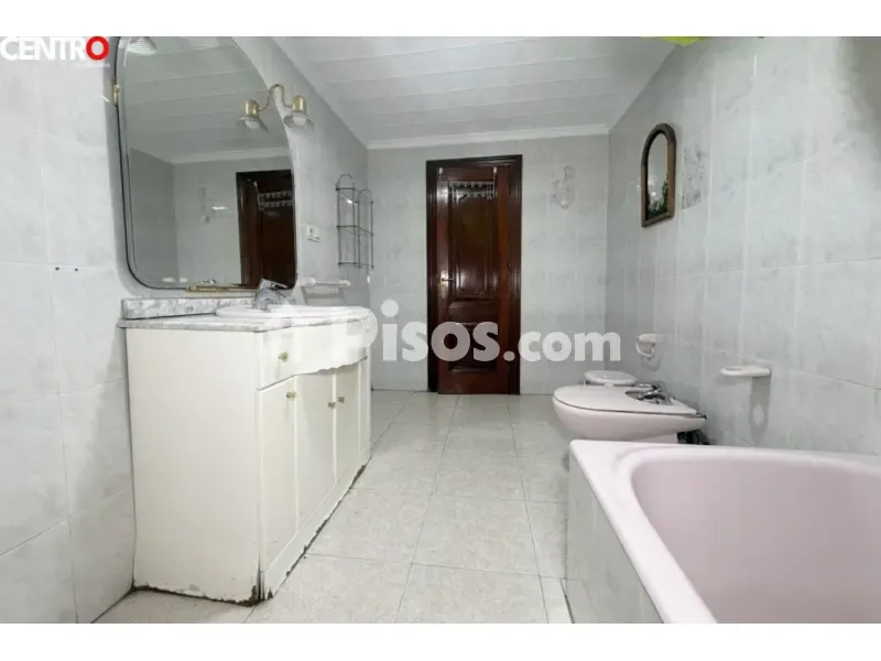 Vannitoad - Spacious Apartment with Balcony in Santa Clotilde