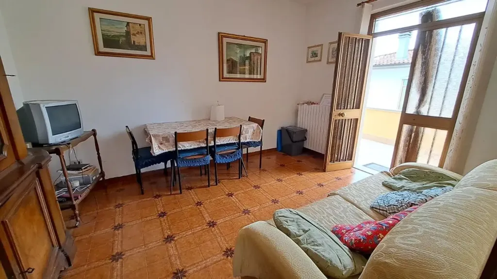 Séjour - Terraced Apartment with Garage in Rosignano Solvay