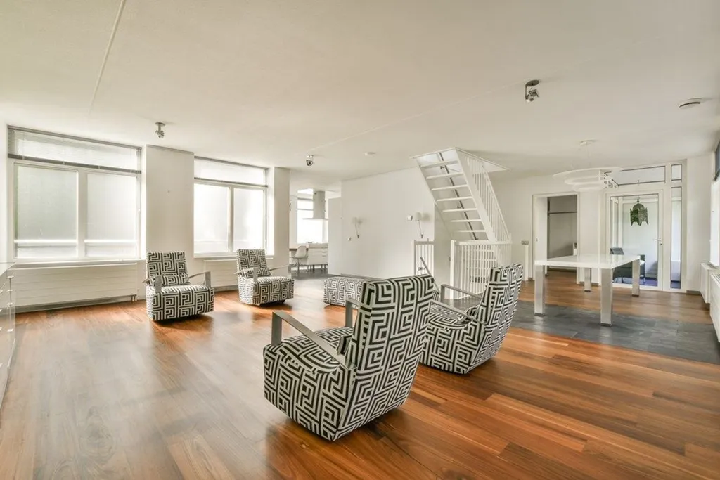 Elutuba - Semi-Detached House with Courtyard in Den Haag