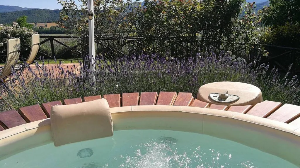 Terrazza - Historic Hamlet with Pool in Anghiari