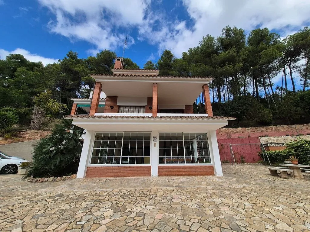 Välivaade - Chalet with Pool and Terrace in Cervelló