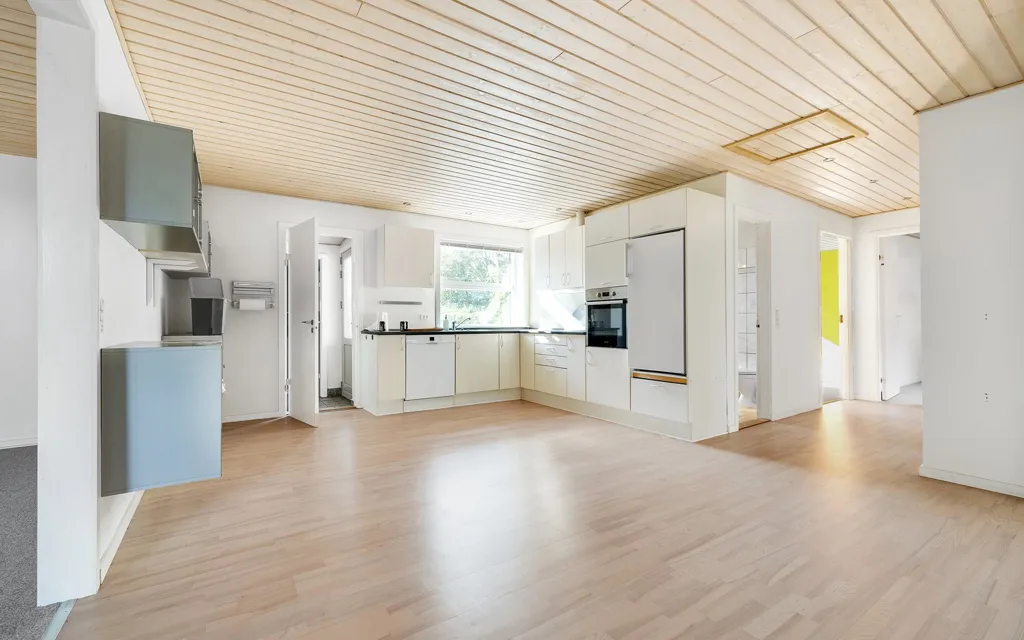 Kitchen - Ready-to-Move Villa with Garden in Skellerup