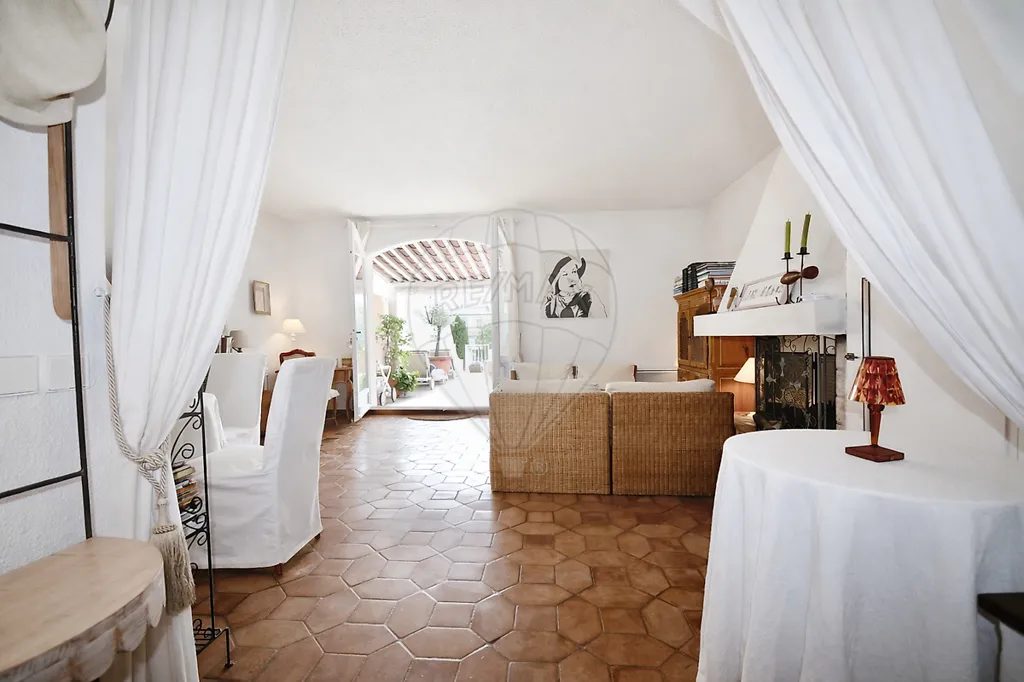 Elutuba - Cassine House with Private Dock in Port Grimaud