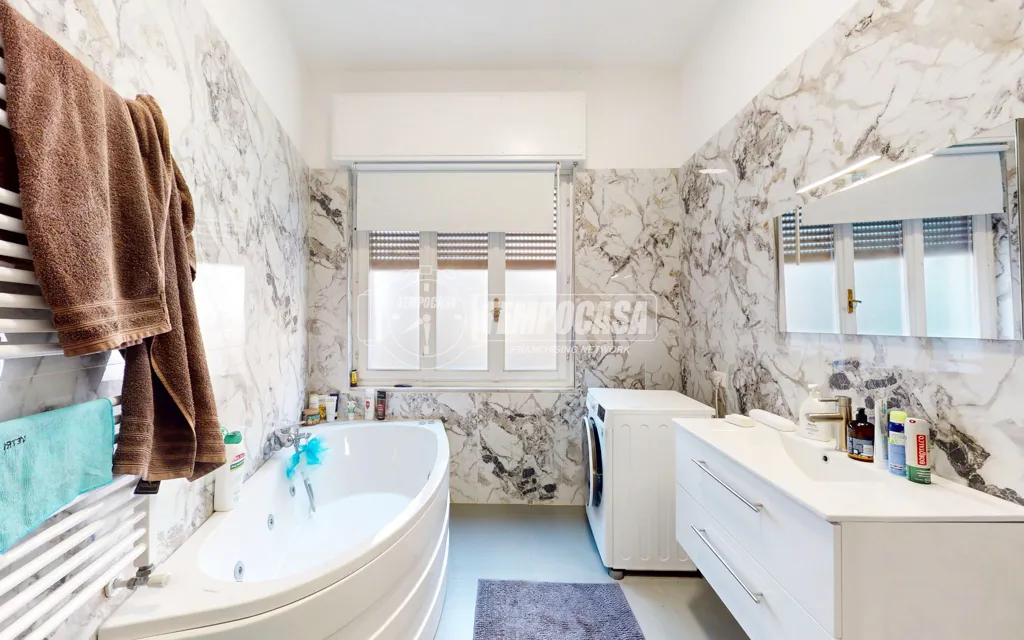 Vannitoad - Independent Apartment with Terrazzo in Cambiano