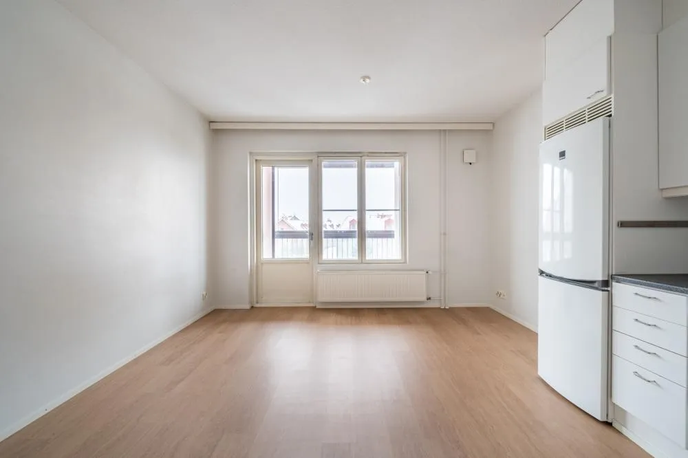 Cuisine - Apartment with Balcony in Kartanonkoski, Vantaa