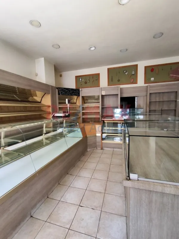 Toad - Shop for Rent with High Footfall in Marousi