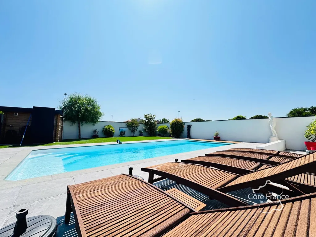 Bassein - Renovated Villa with Pool in Portiragnes