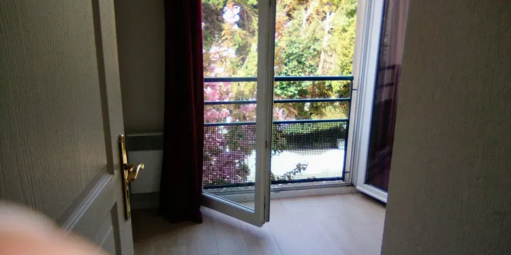 Balcone - Balcony Flat in Thiais
