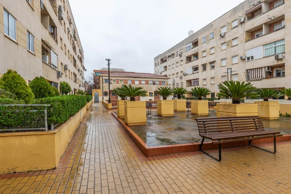 Aed - Duplex with Garage in Alcalá la Real, Granada