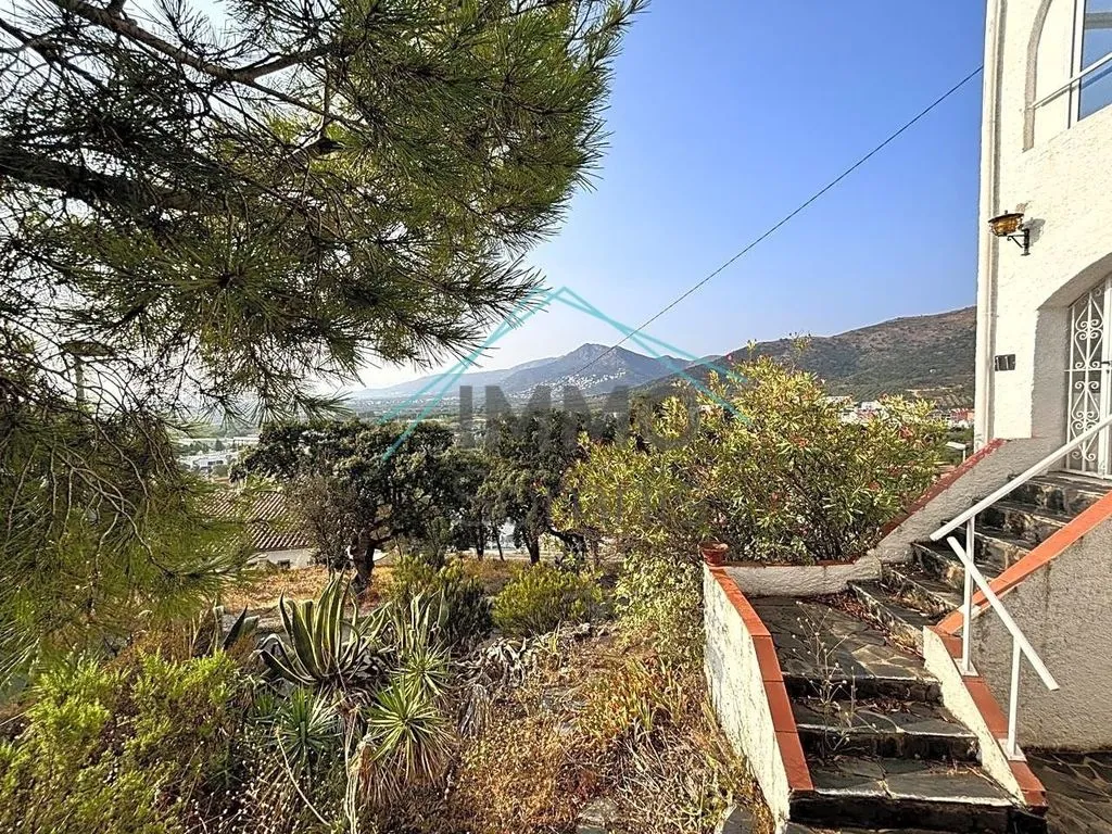 Terrasse - Renovated Villa with Views in Roses
