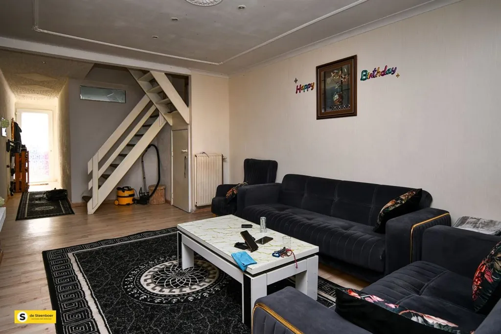 Séjour - Maison Charmante avec Terrasse à Deurne