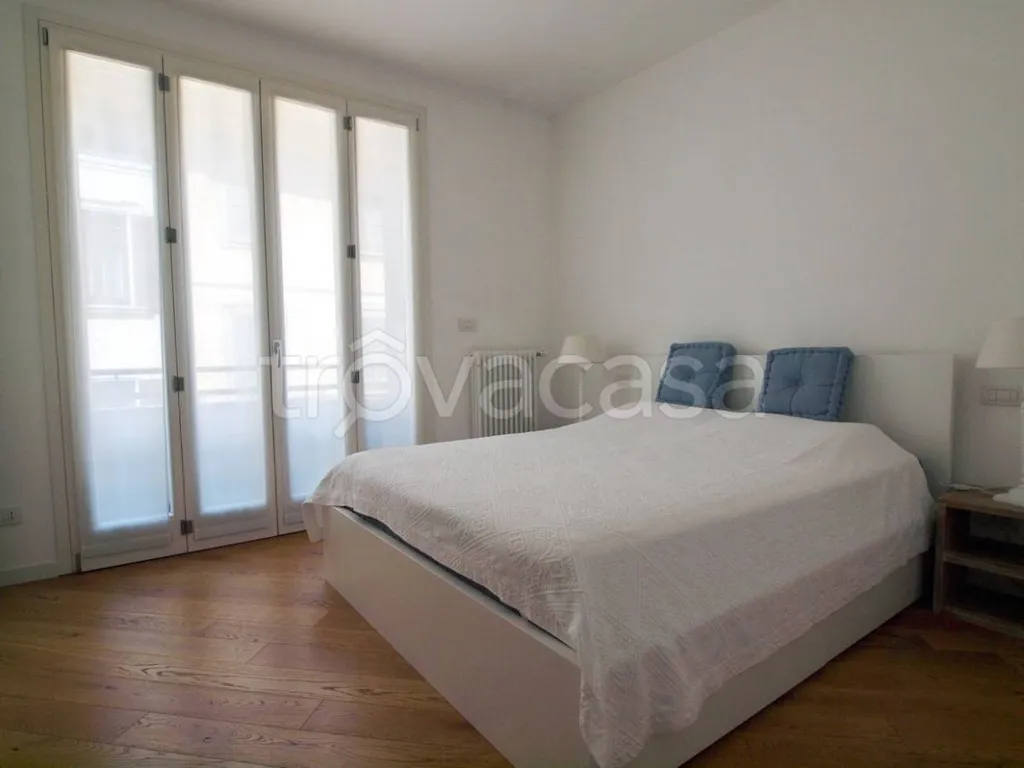 Magamistoad - Fully Furnished Flat in Central Varese