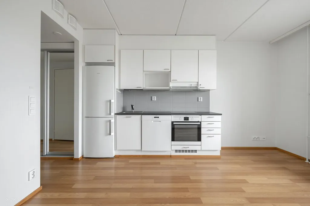 Cuisine - Modern Studio with Glazed Balcony in Espoo