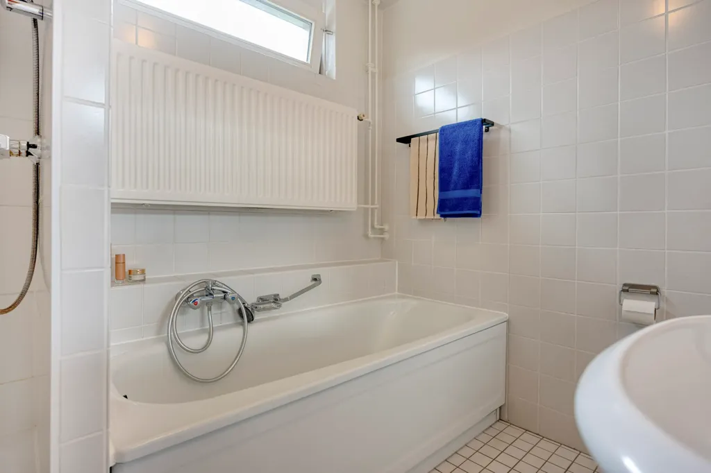 Bagni - Two-Storey House with Garden in Sittard